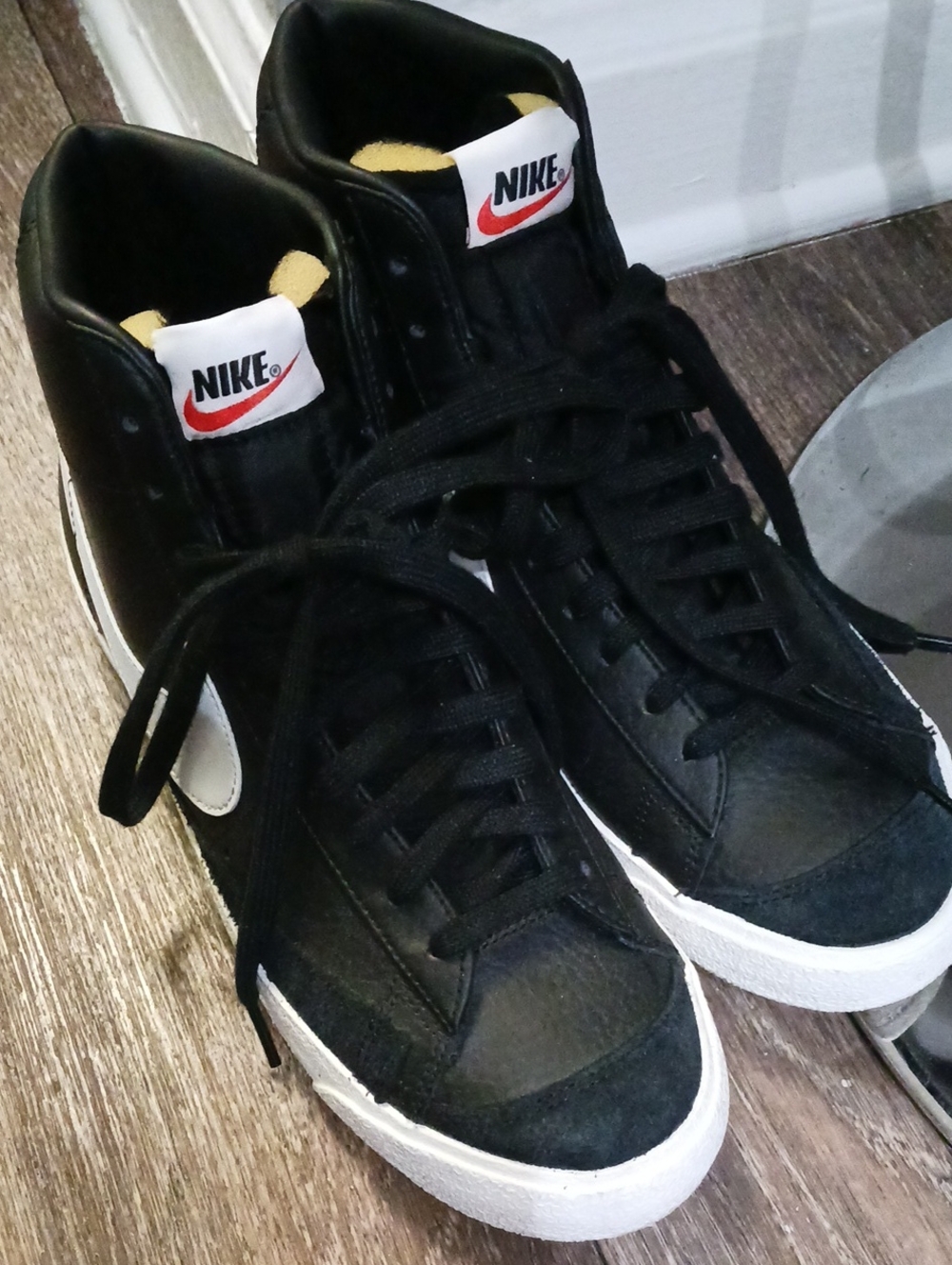 Nike Men's Blazer Mid '77 Vintage, Size 9.5